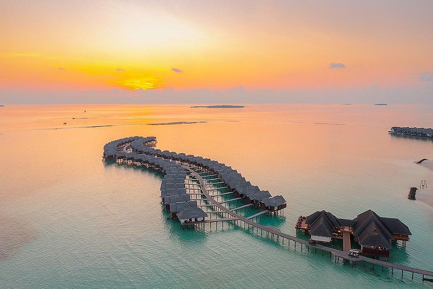 20 dream travel bucket list ideas for couples